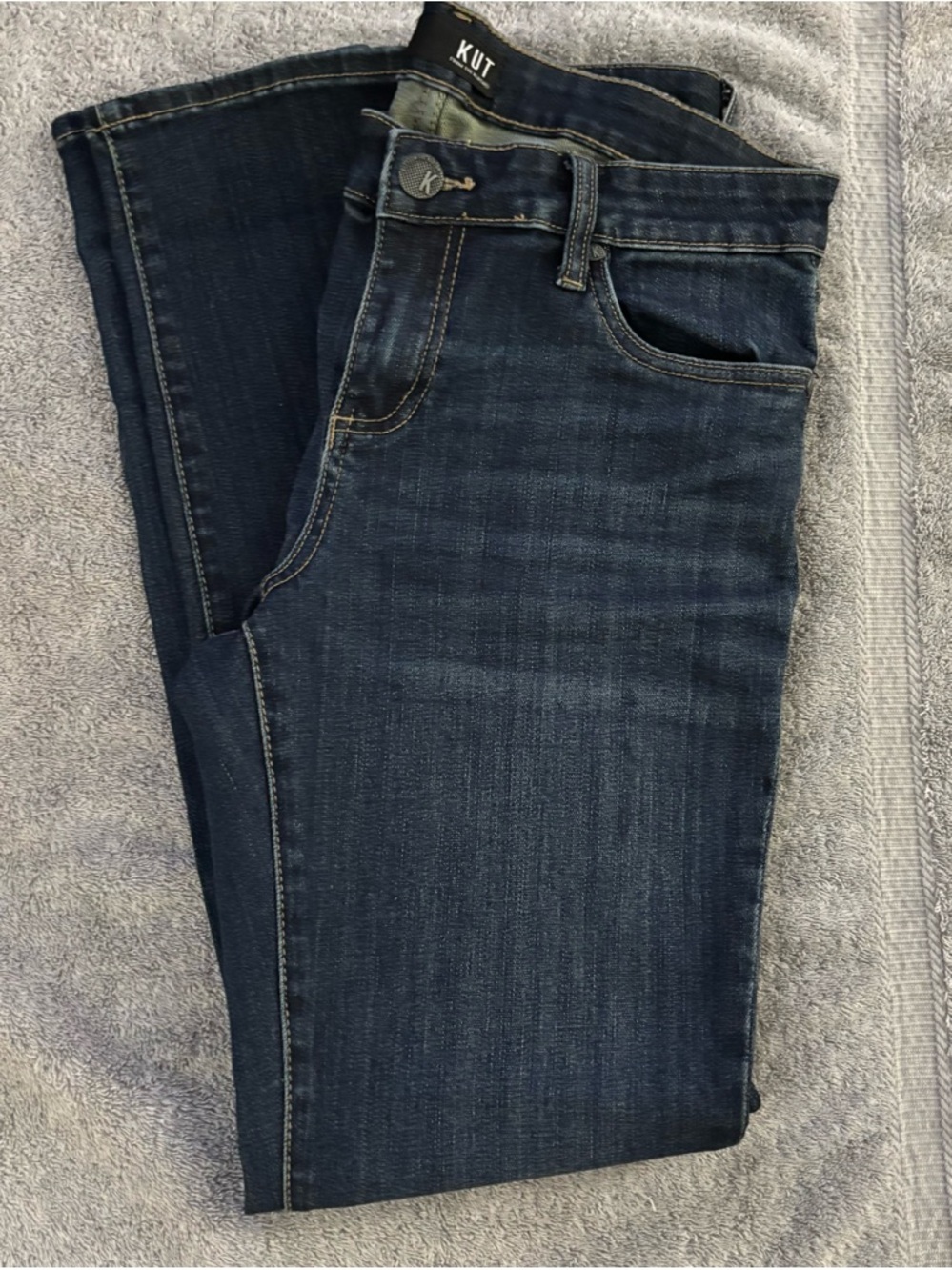 Kut from the Kloth Men’s Slim Straight Jeans in Dark Indigo